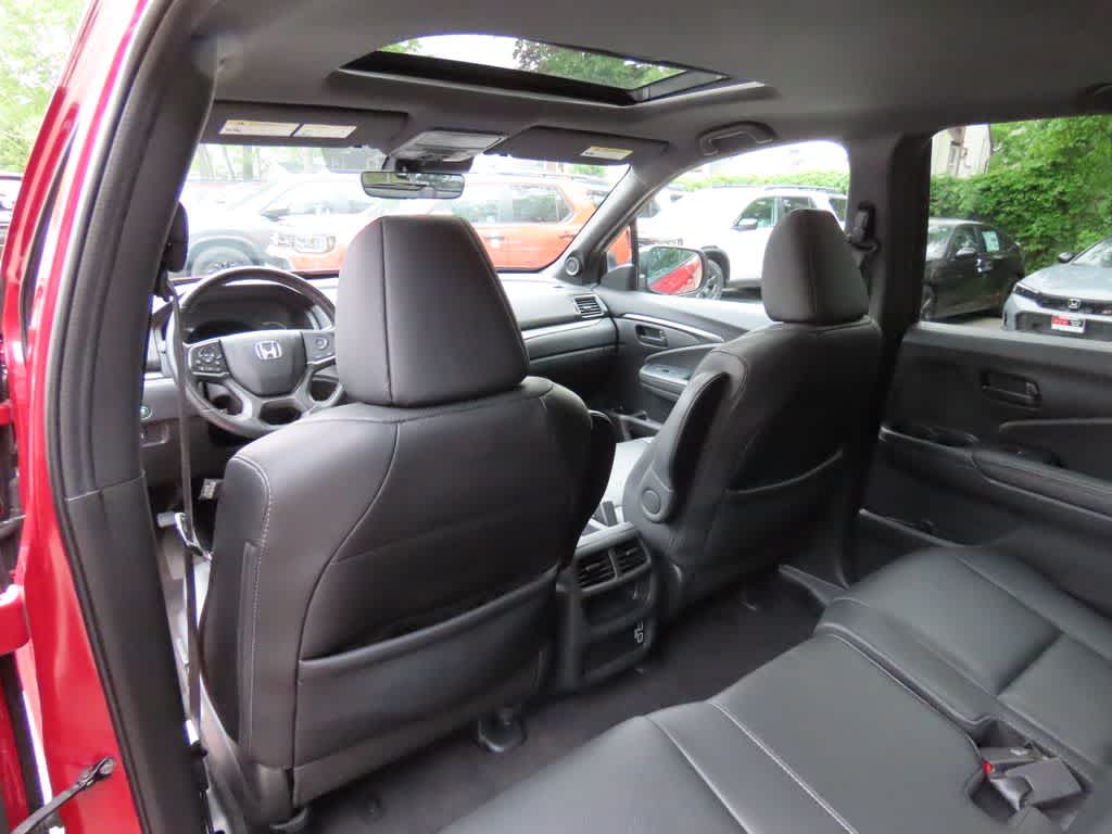 Thumbnail: 2023 Honda Passport - 11
