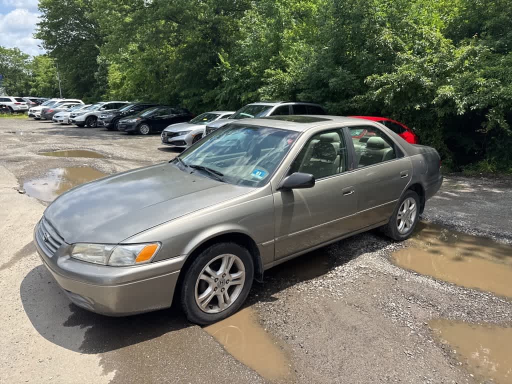 Thumbnail: 1998 Toyota Camry - 4
