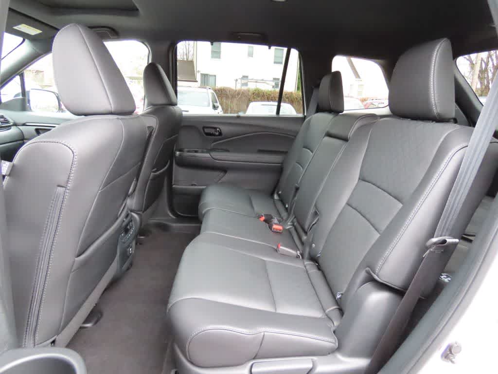 Thumbnail: 2023 Honda Passport - 13