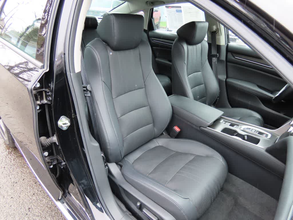 Thumbnail: 2020 Honda Accord - 16