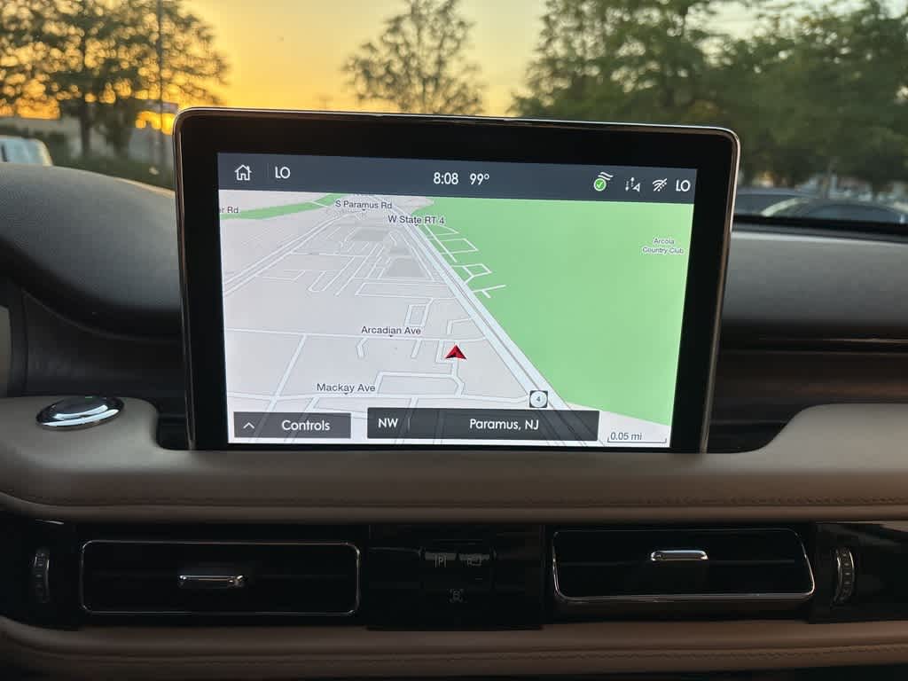 Thumbnail: 2022 Lincoln Aviator - 6