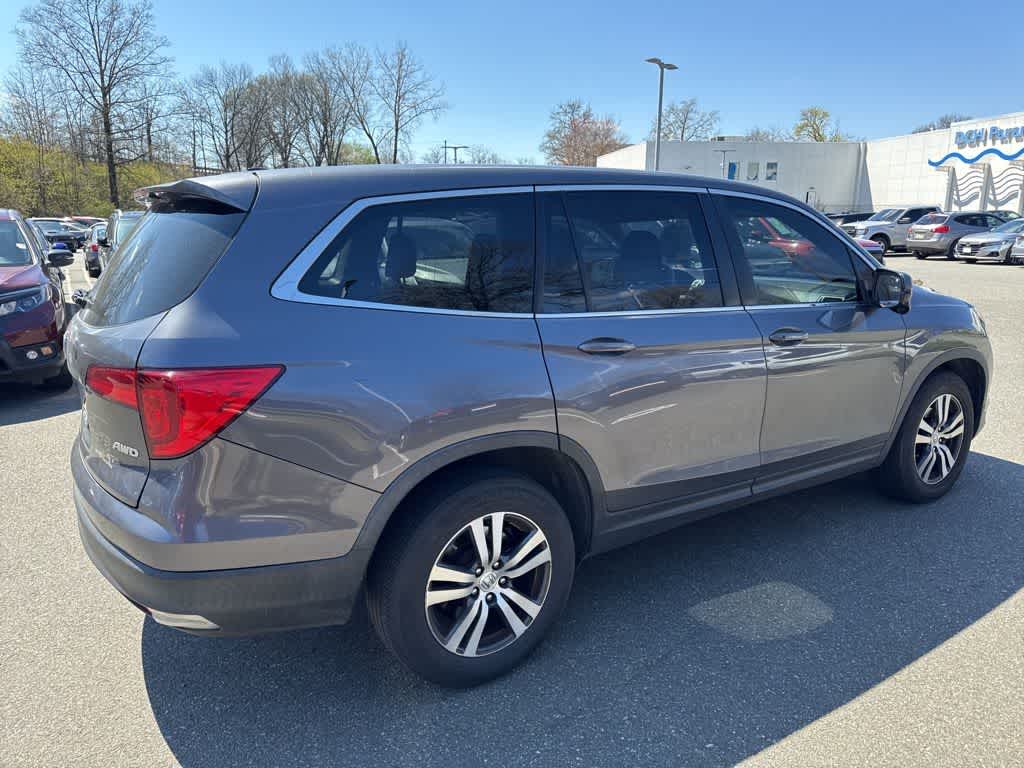 Thumbnail: 2018 Honda Pilot - 10