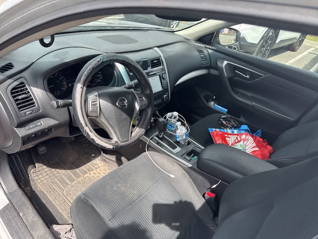 Thumbnail: 2015 Nissan Altima - 17