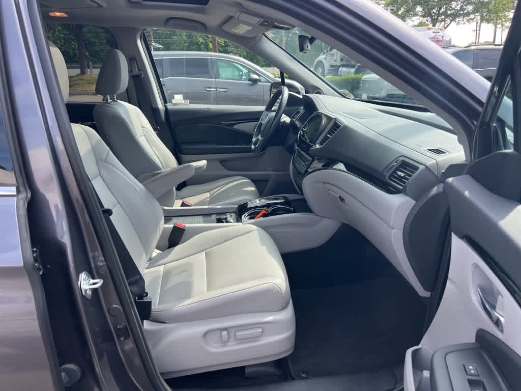 Thumbnail: 2022 Honda Pilot - 28