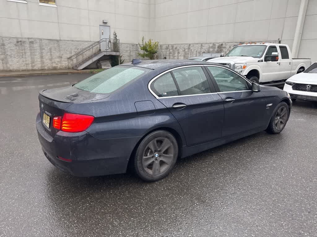 Thumbnail: 2011 BMW 5 Series - 16