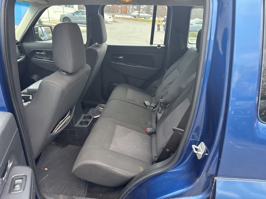 Thumbnail: 2009 Jeep Liberty - 21