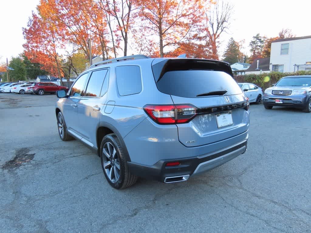 Thumbnail: 2023 Honda Pilot - 3