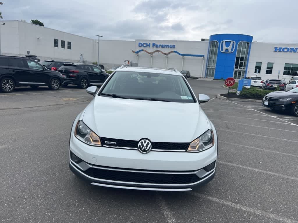 2017 Volkswagen Golf Alltrack SE 2