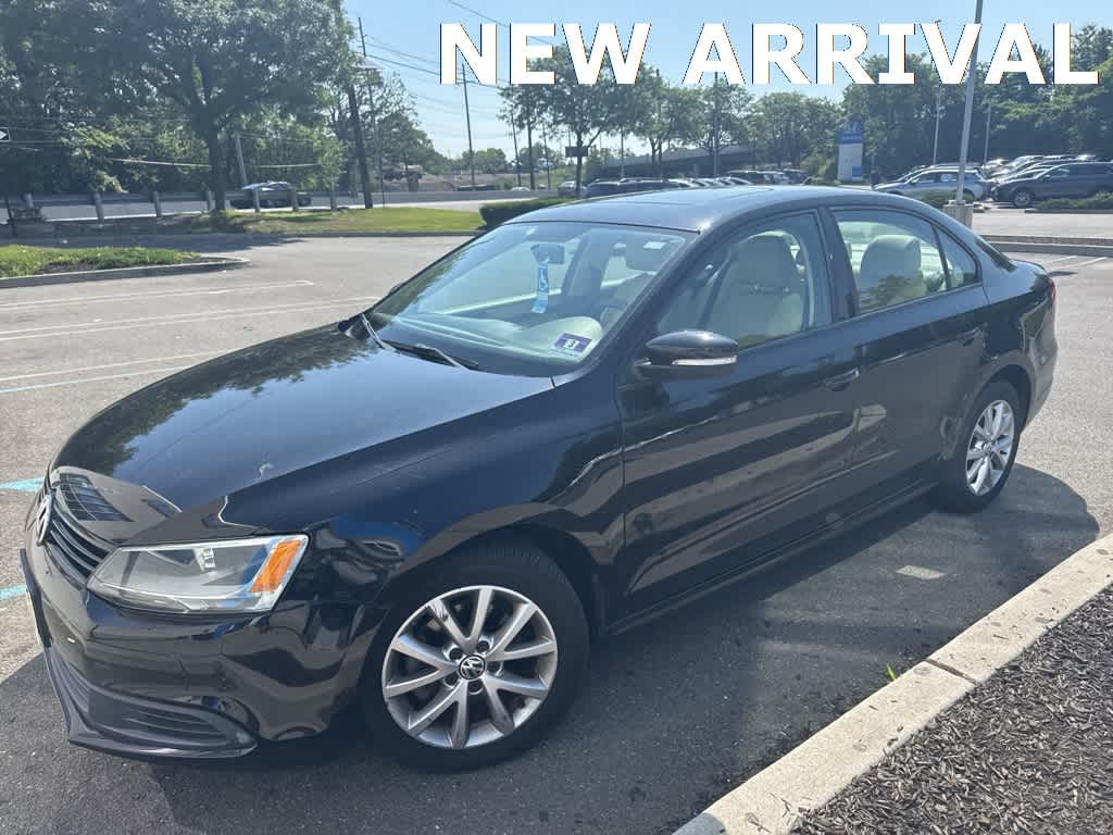 Thumbnail: 2011 Volkswagen Jetta - 2