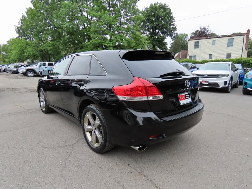 Thumbnail: 2010 Toyota Venza - 4