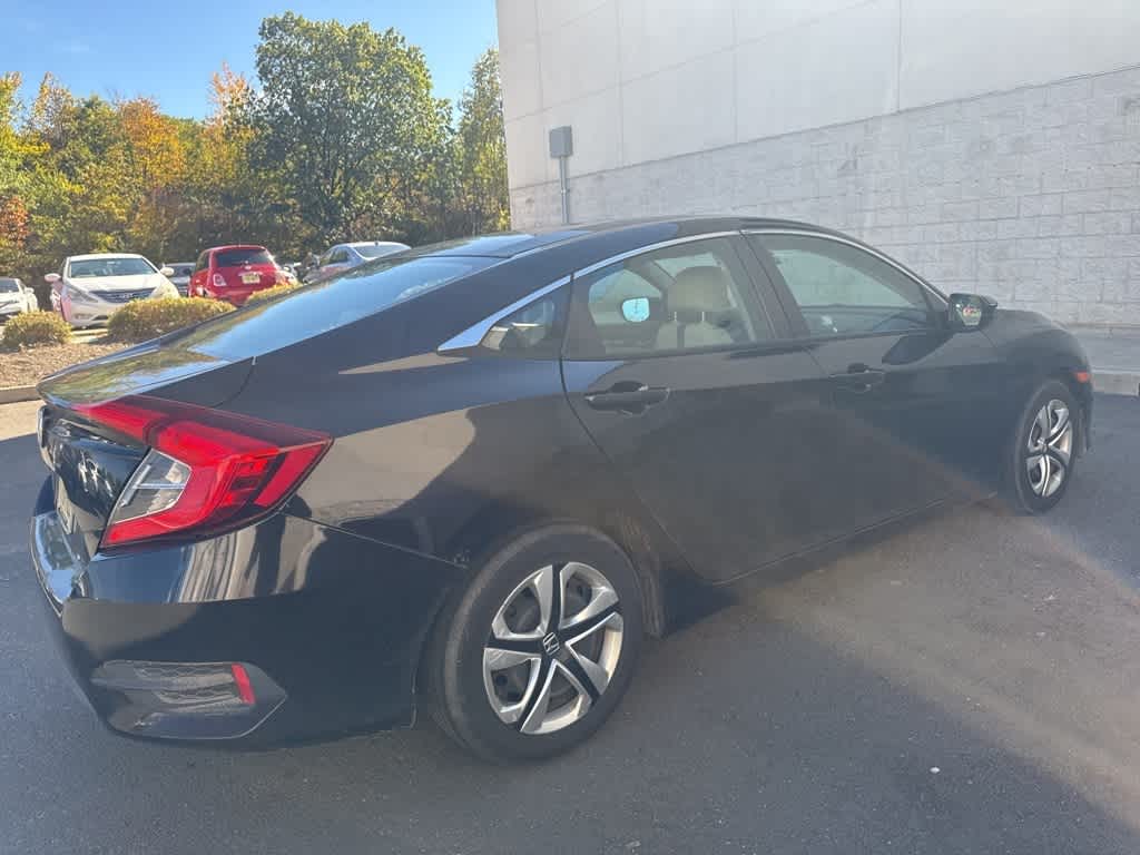 Thumbnail: 2016 Honda Civic - 8