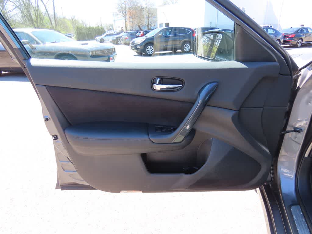 Thumbnail: 2014 Nissan Maxima - 13