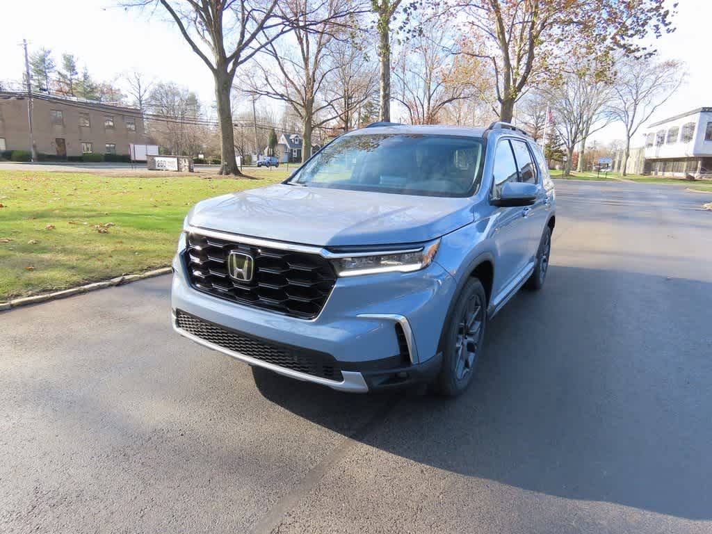 Thumbnail: 2025 Honda Pilot - 1