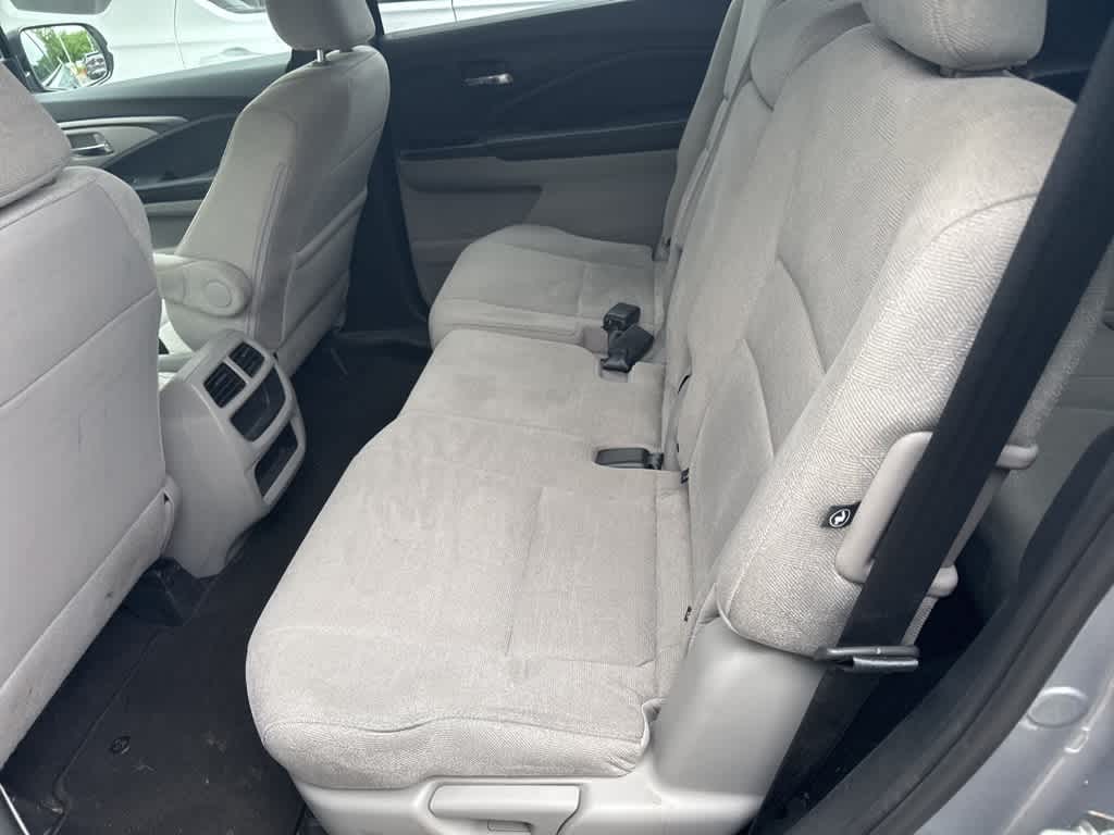 2020 Honda Pilot LX 13