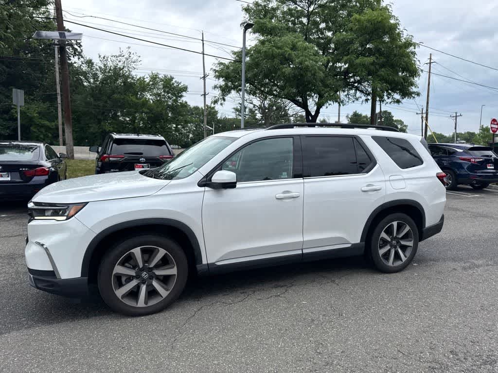 Thumbnail: 2023 Honda Pilot - 3