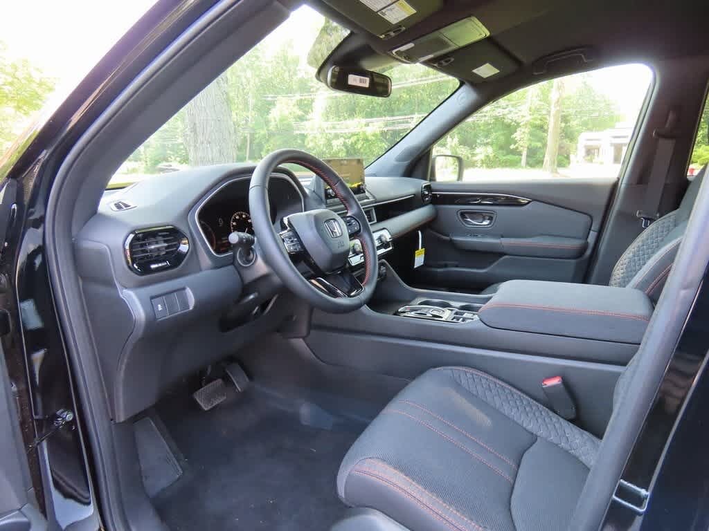 New 2025 Honda Pilot Sport SUV