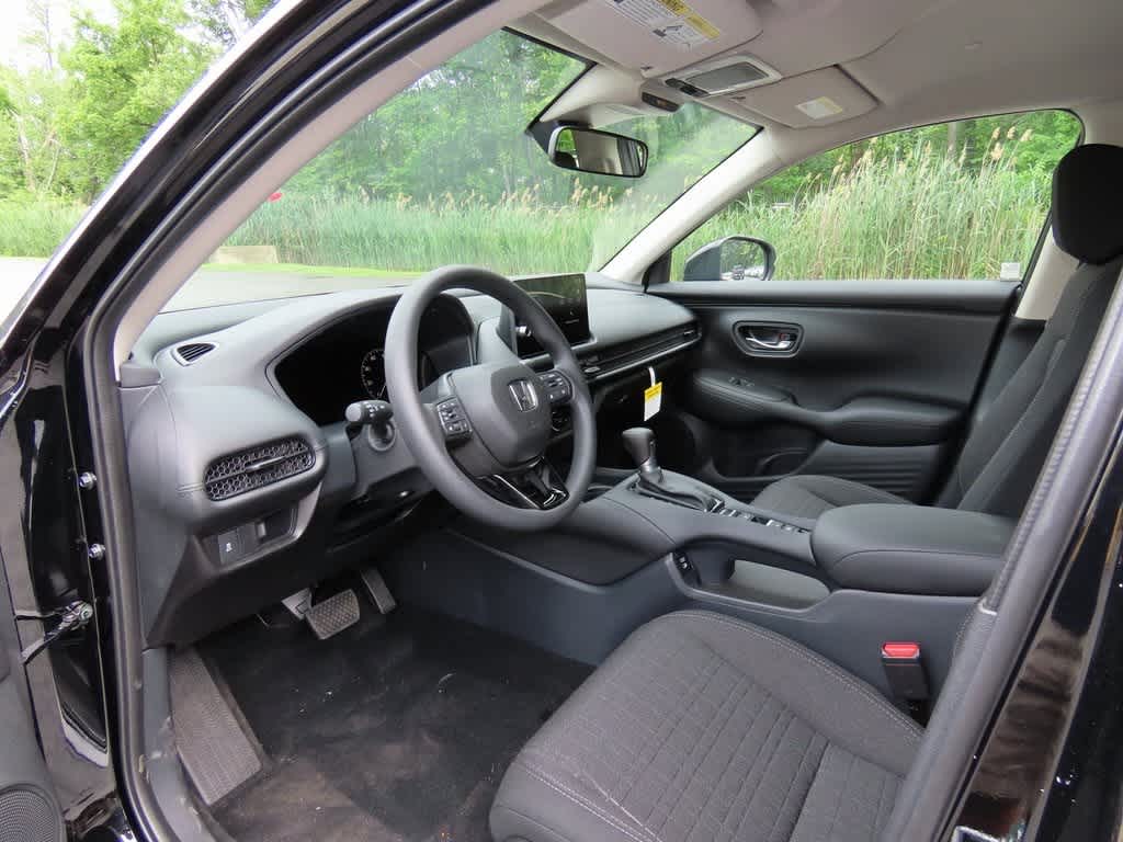 2026 Honda HR-V LX 2