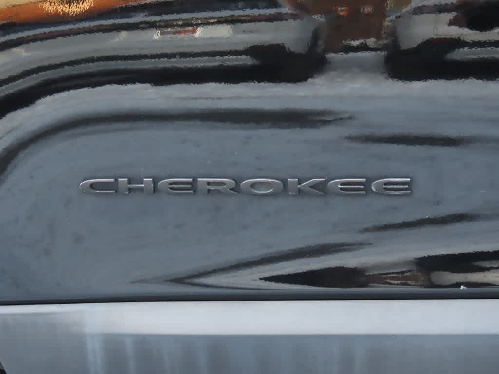 Thumbnail: 2019 Jeep Cherokee - 7