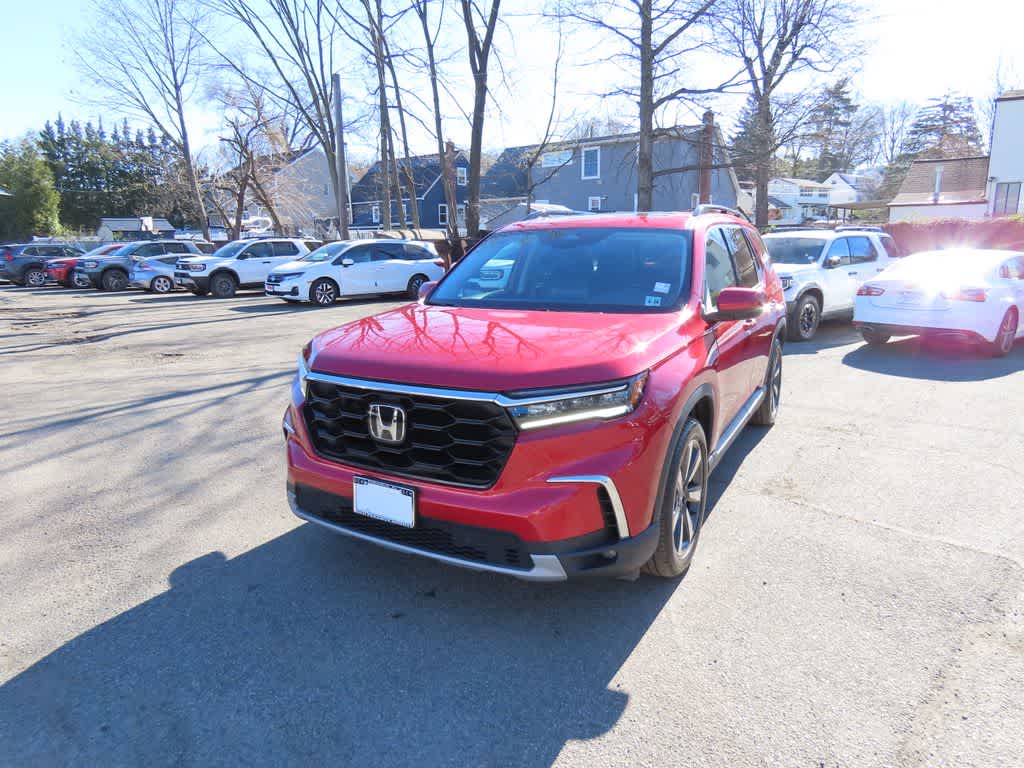 Thumbnail: 2023 Honda Pilot - 1