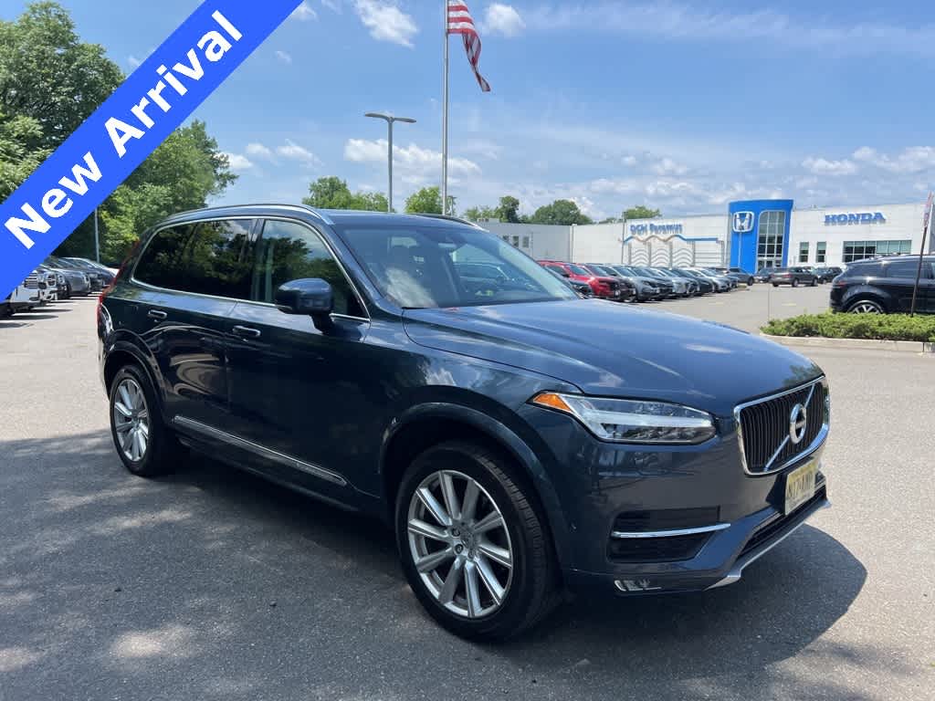 Thumbnail: 2018 Volvo XC90 - 1