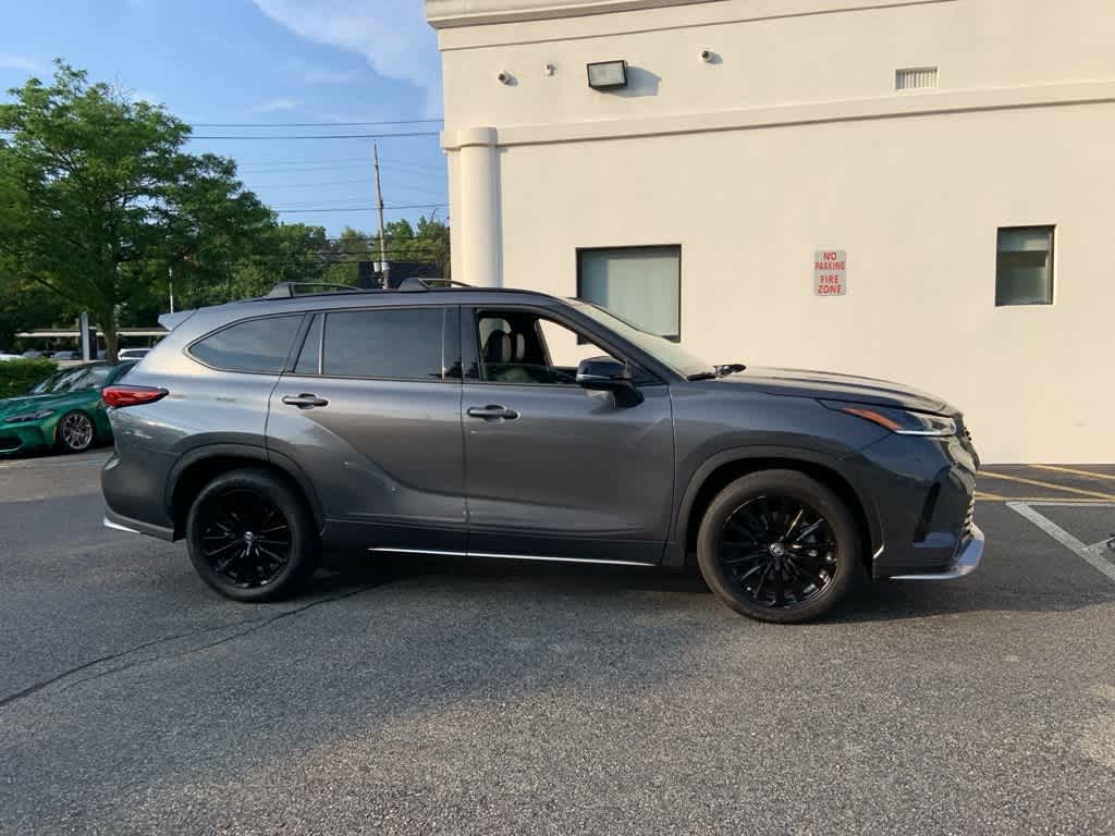 2023 Toyota Highlander XSE 9