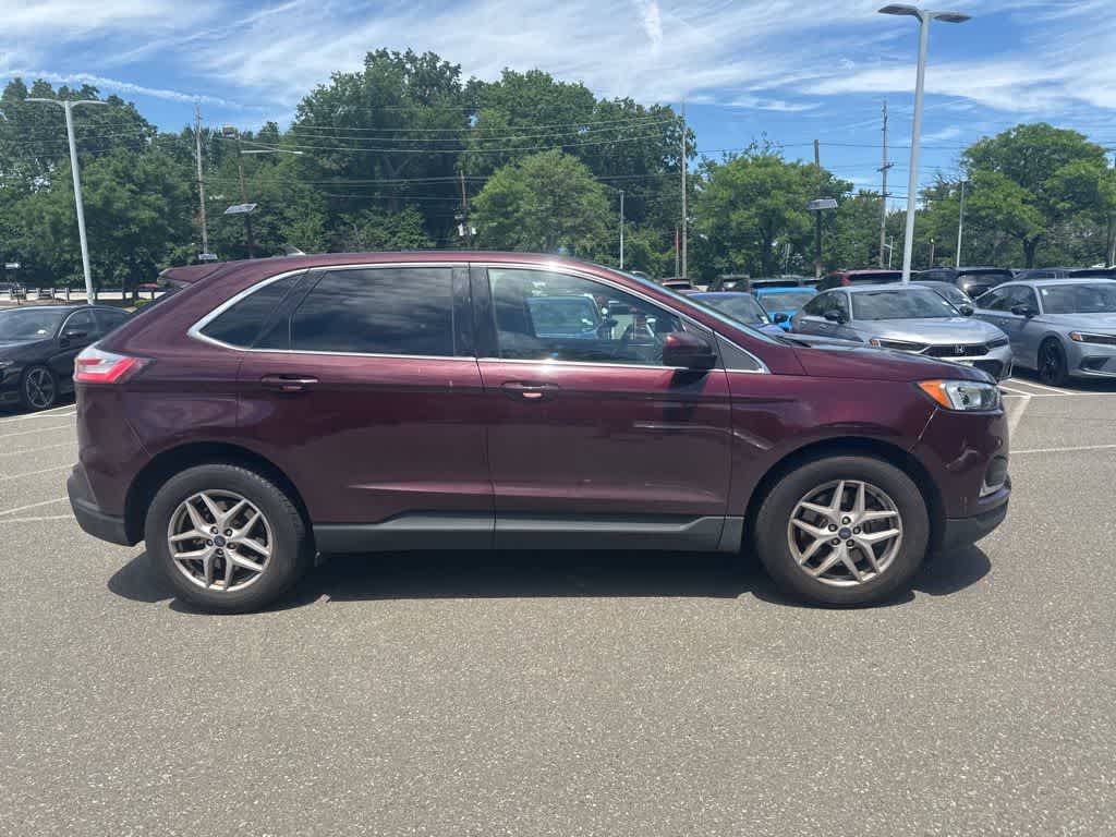 Thumbnail: 2021 Ford Edge - 10