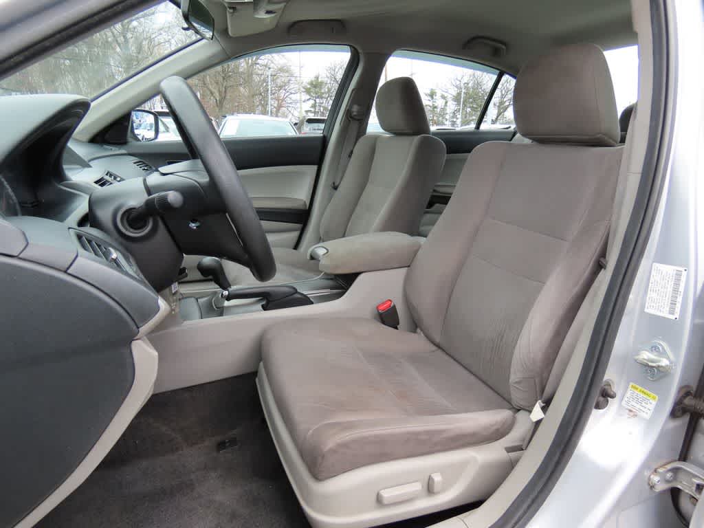 Thumbnail: 2011 Honda Accord - 11