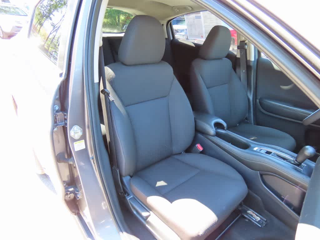 Thumbnail: 2016 Honda HR-V - 16