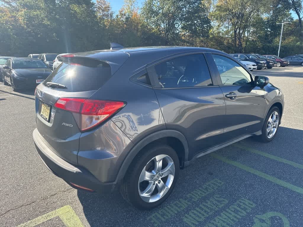 Thumbnail: 2016 Honda HR-V - 13