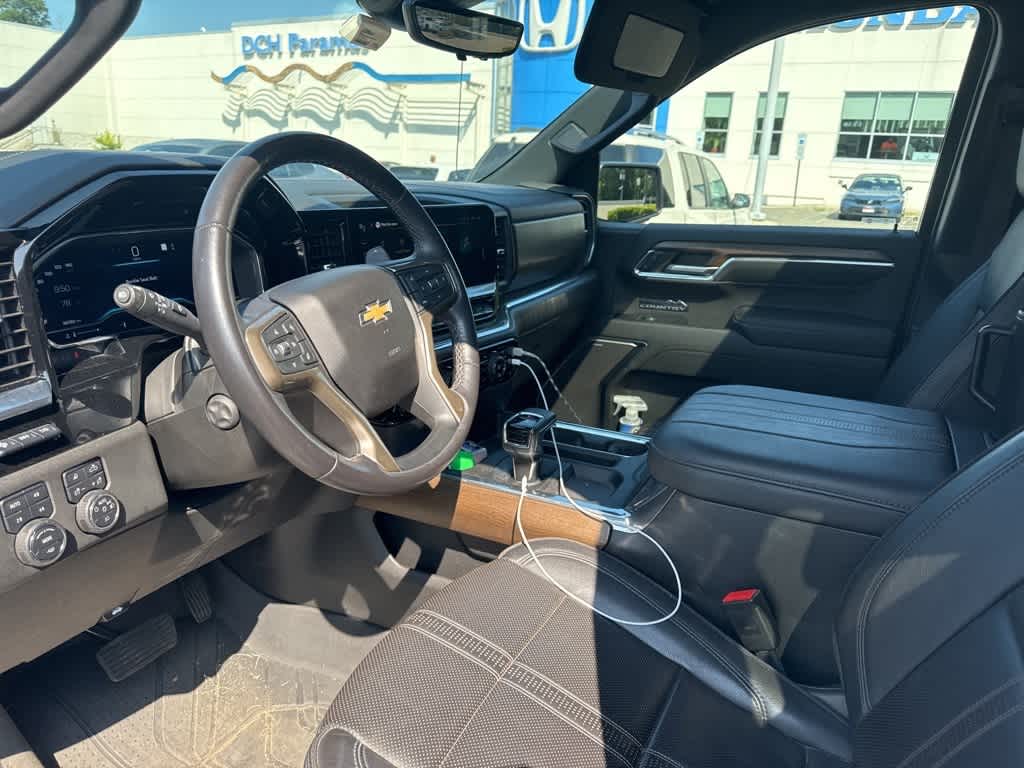 Thumbnail: 2023 Chevrolet Silverado 1500 - 24