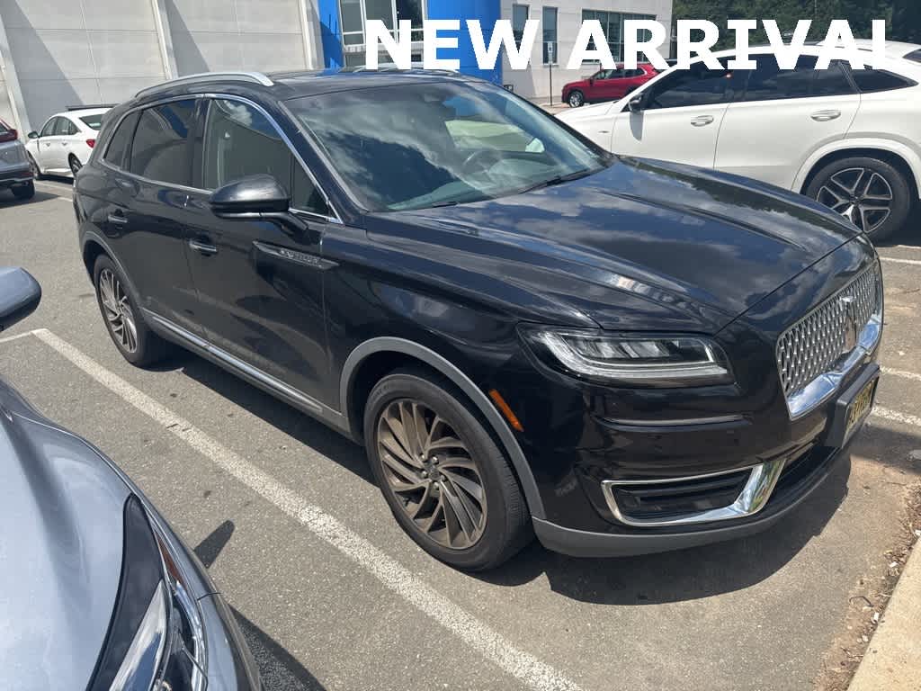 Thumbnail: 2019 Lincoln Nautilus - 5