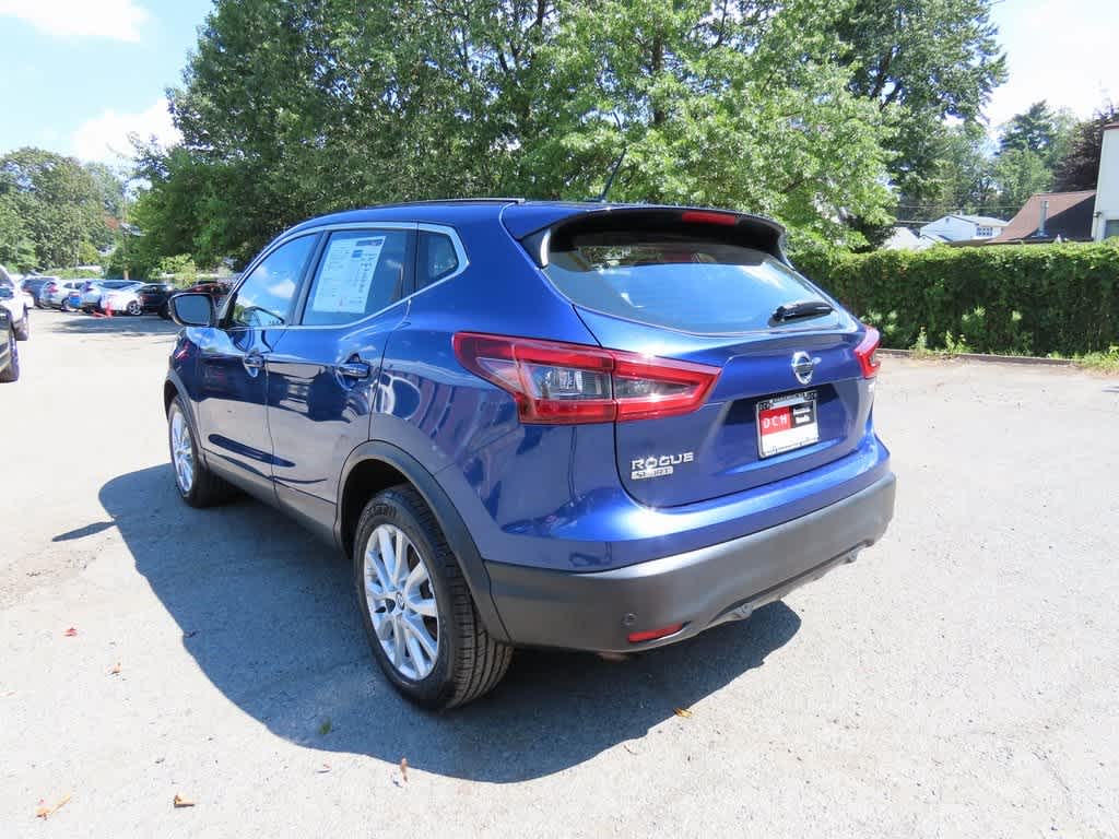 Thumbnail: 2021 Nissan Rogue Sport - 4