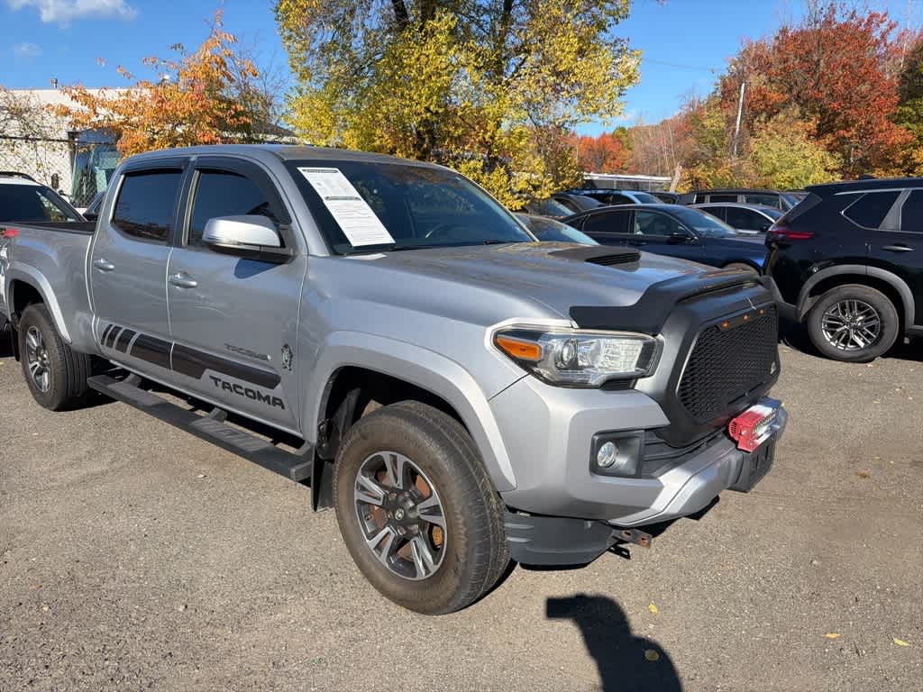 Thumbnail: 2019 Toyota Tacoma - 6
