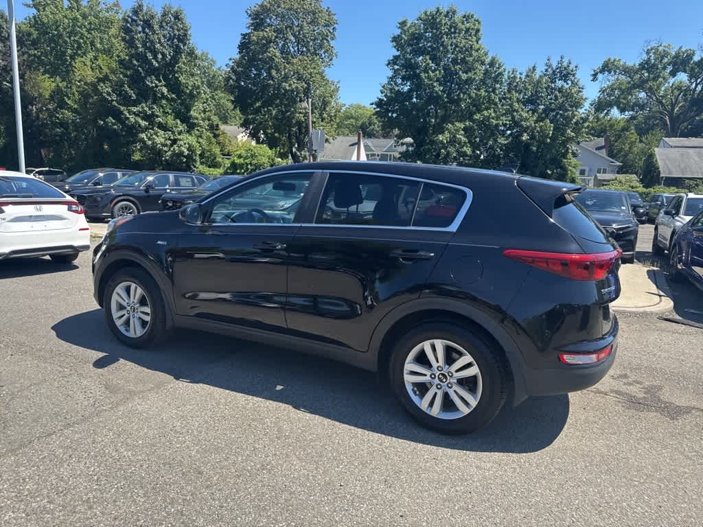 Thumbnail: 2017 Kia Sportage - 9