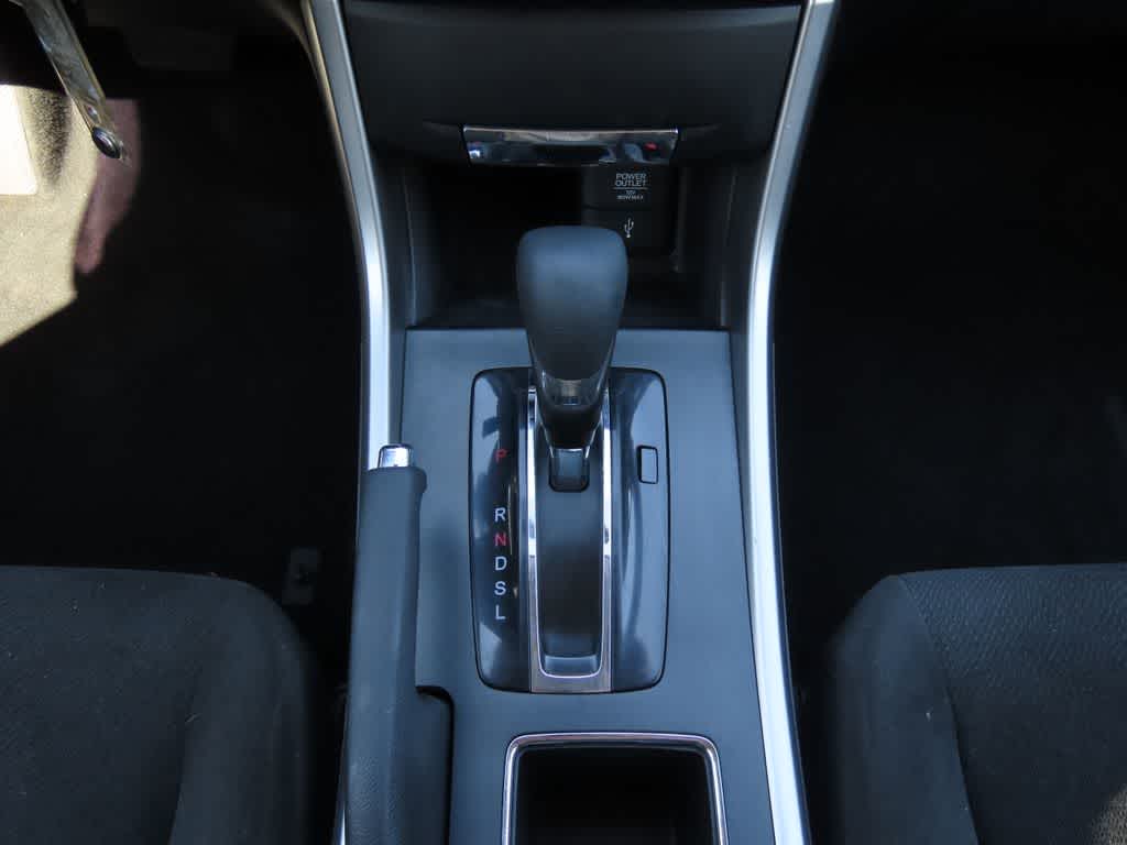 Thumbnail: 2013 Honda Accord - 21