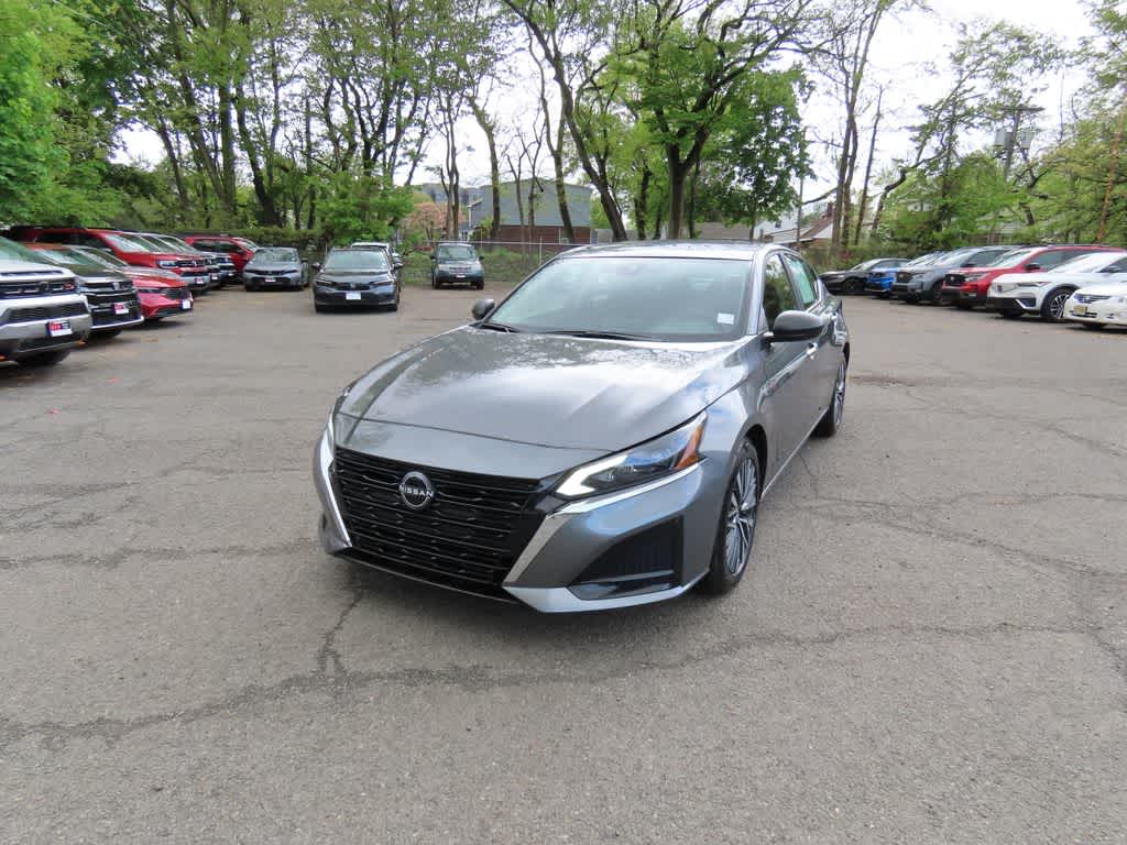 Thumbnail: 2025 Nissan Altima - 1