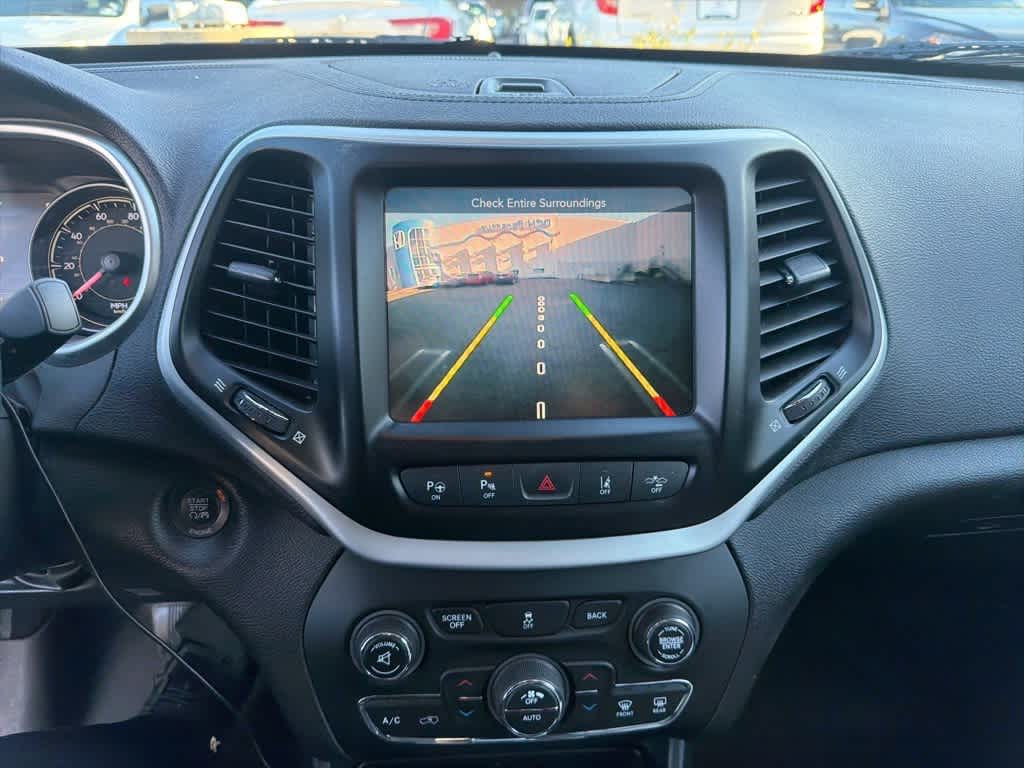 Thumbnail: 2014 Jeep Cherokee - 19