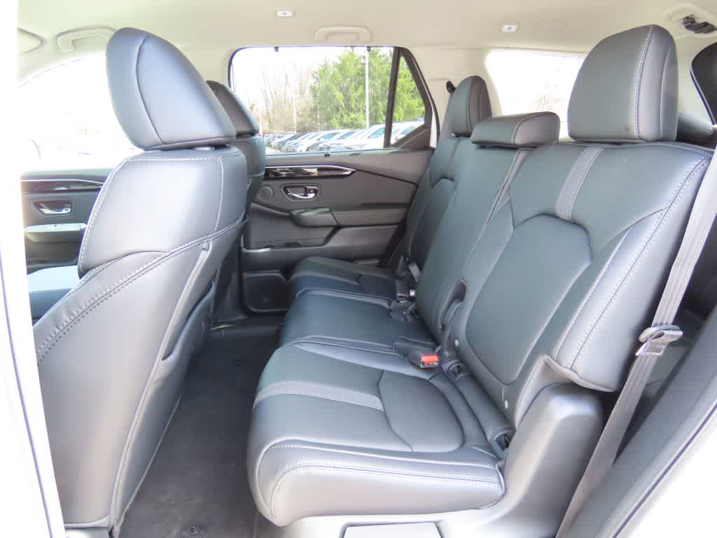 Thumbnail: 2026 Honda Pilot - 14