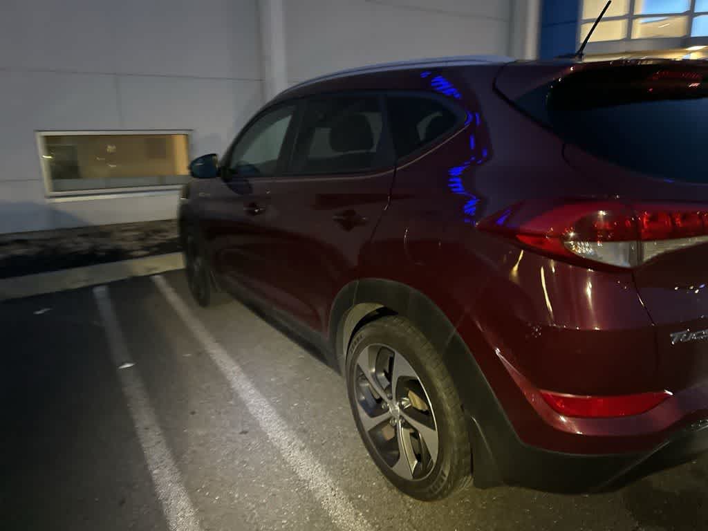Thumbnail: 2016 Hyundai Tucson - 4