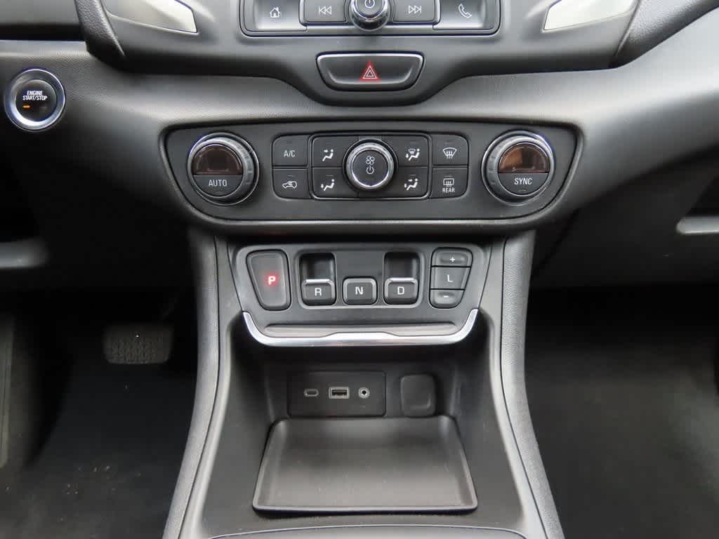 Thumbnail: 2020 GMC Terrain - 20