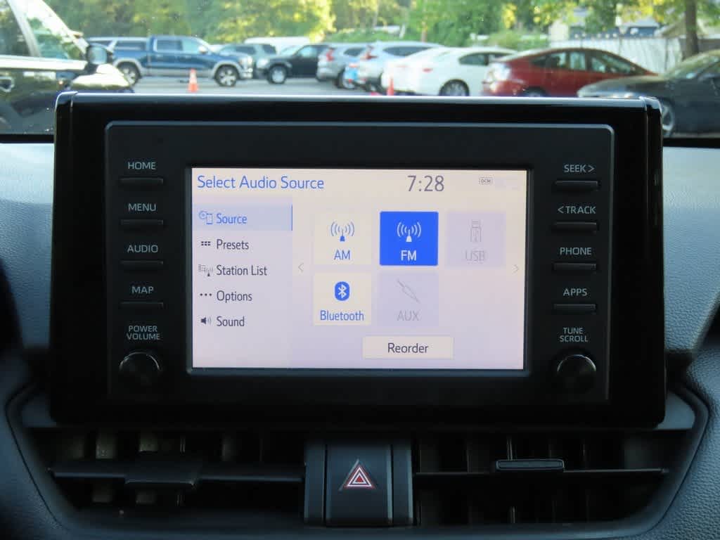 Thumbnail: 2019 Toyota RAV4 - 19
