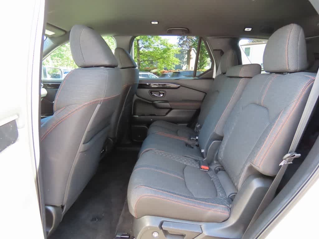 Thumbnail: 2023 Honda Pilot - 15