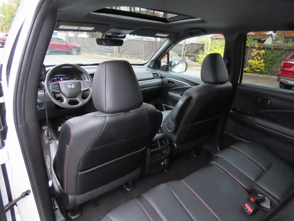 Thumbnail: 2023 Honda Passport - 14