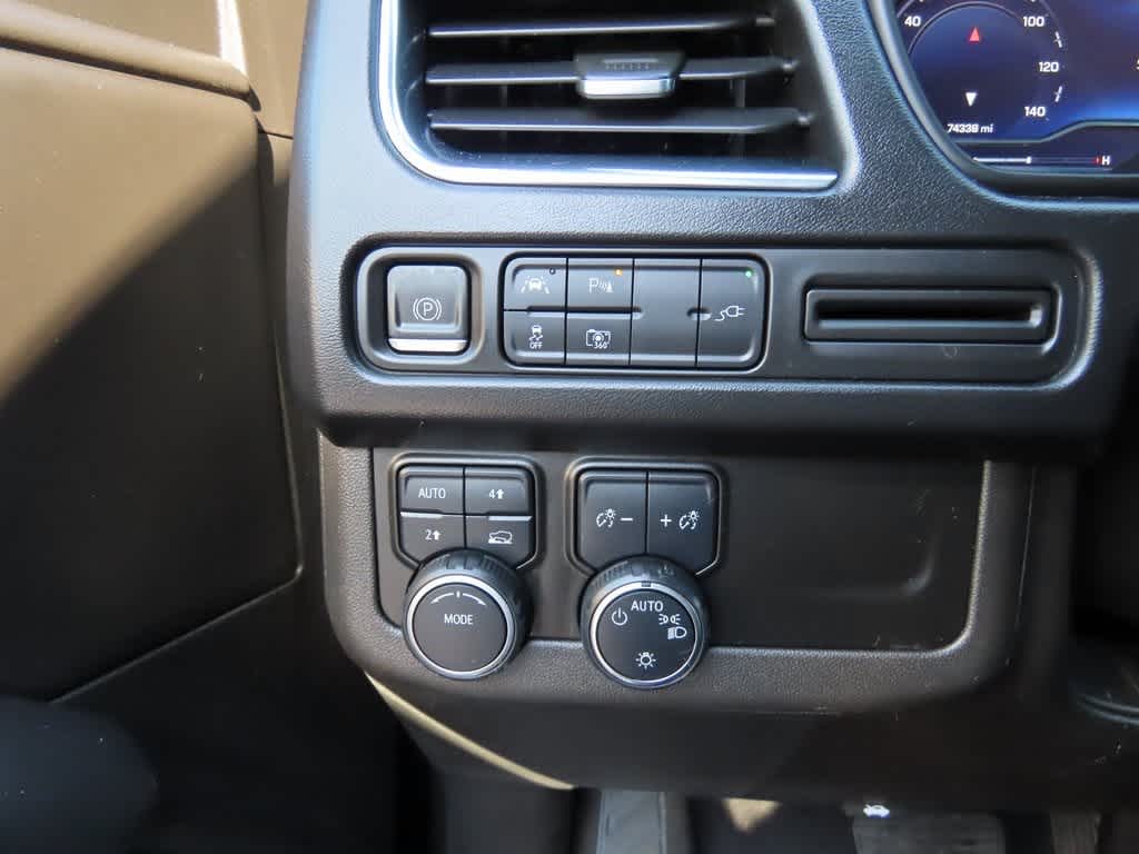 Thumbnail: 2022 Chevrolet Tahoe - 26