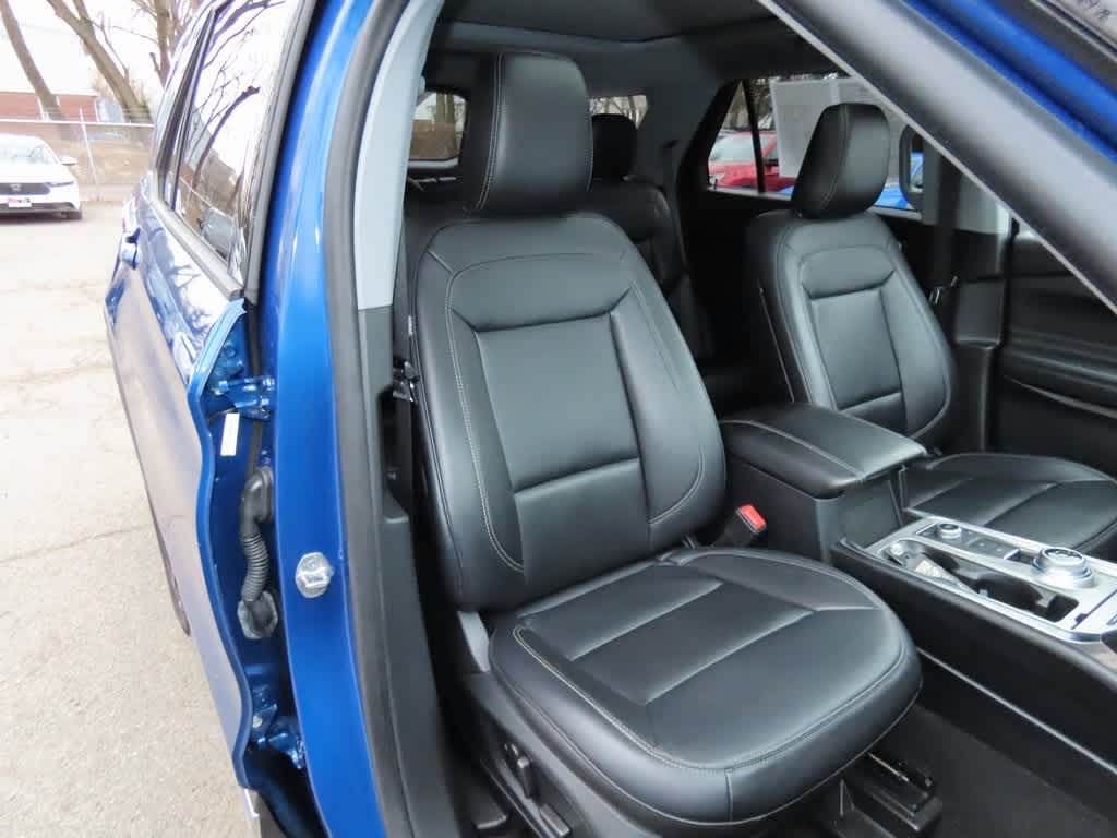 Thumbnail: 2020 Ford Explorer - 20