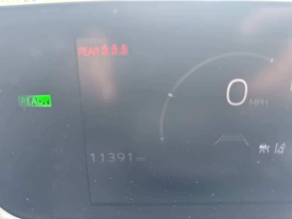 Thumbnail: 2023 Toyota bZ4X - 22