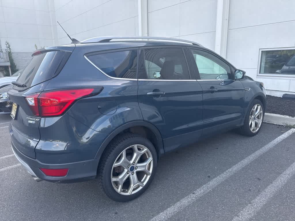 Thumbnail: 2019 Ford Escape - 6