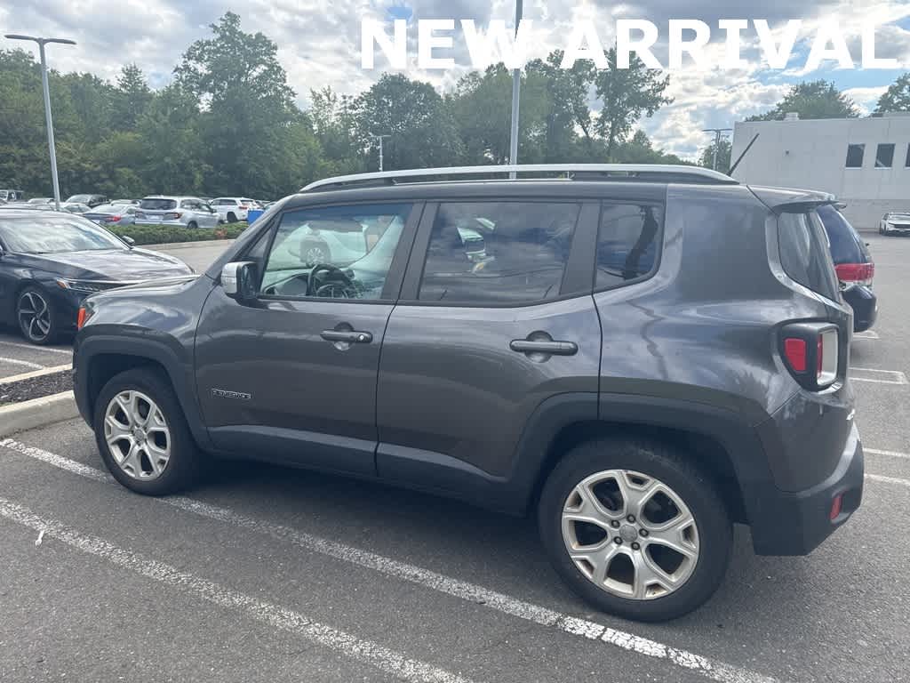 Thumbnail: 2016 Jeep Renegade - 5