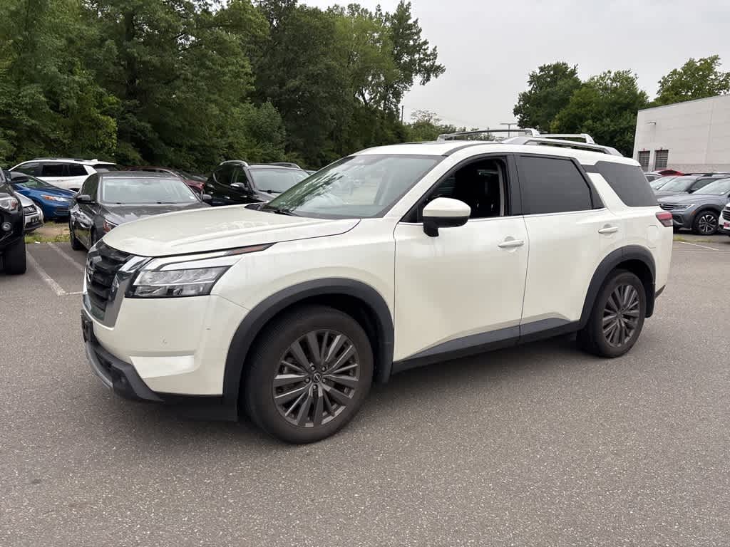 Thumbnail: 2023 Nissan Pathfinder - 3