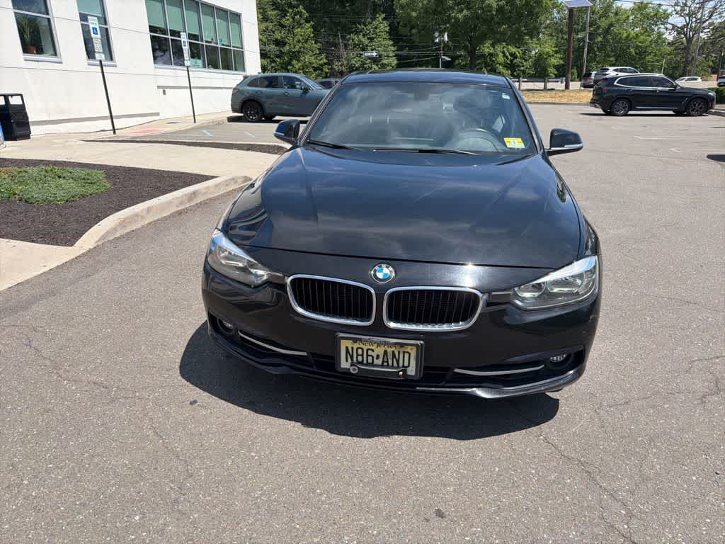 Thumbnail: 2016 BMW 3 Series - 27